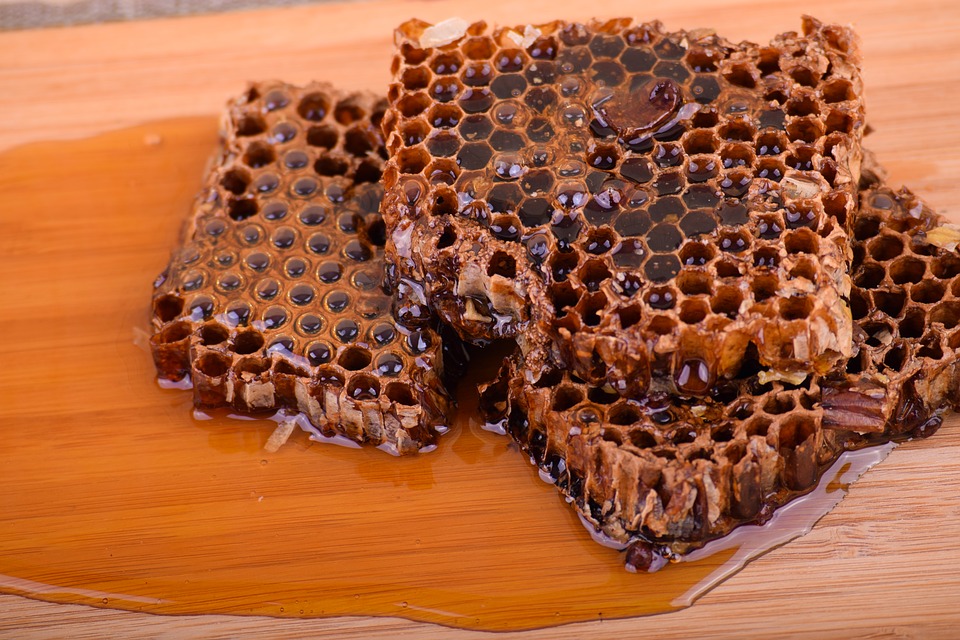 All-natural local honey from our farm to your table Local Wisconsin honey: what is it?